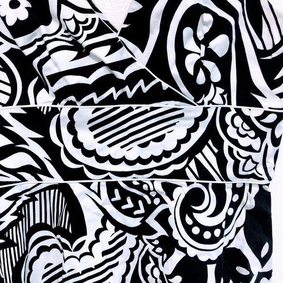 Women's Amanda Smith Sleeveless Black & White Back Zipper V-Neck Size 6 - Picture 3 of 15